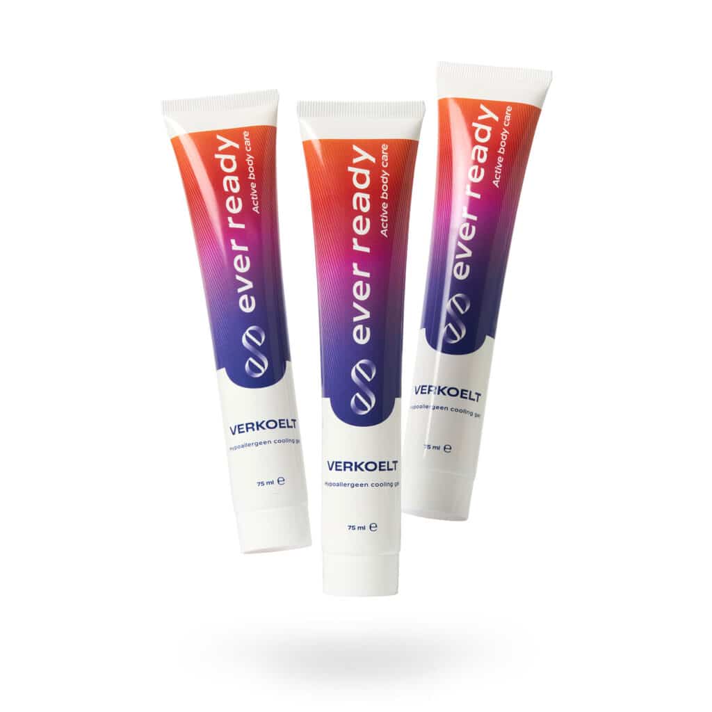 Cooling gel 3 pack met zwevend productfoto. Verkoelt je spieren voor sneller herstel.