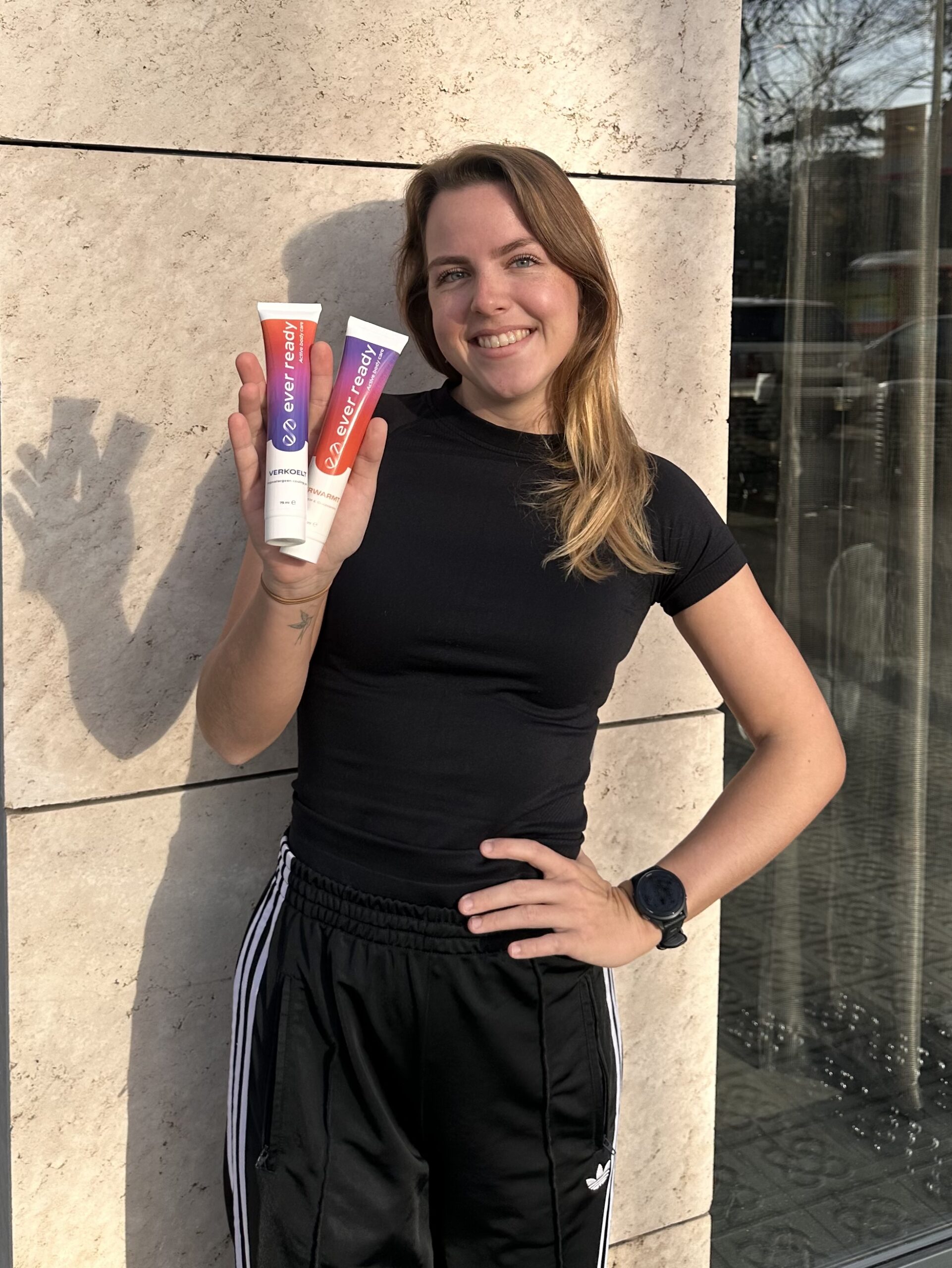 Ever Ready ambassadeursbox van Simone van Zundert op tafel